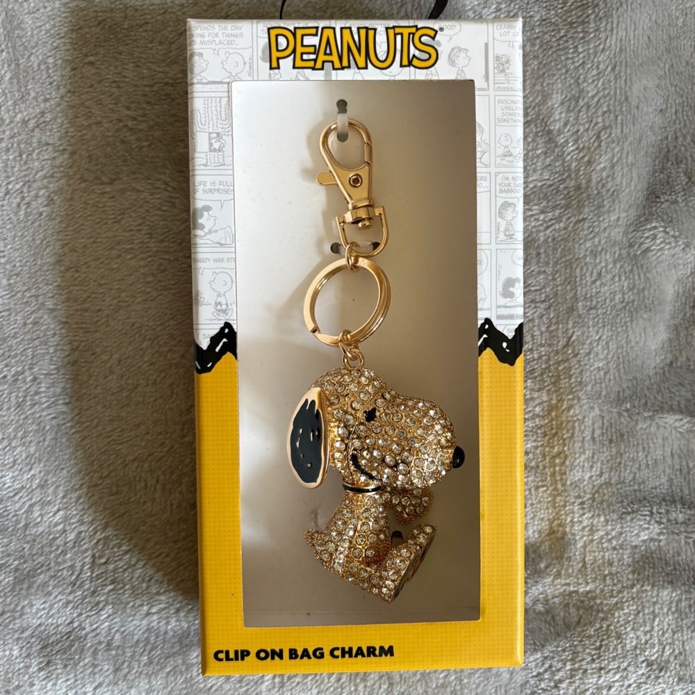 Peanuts Snoopy Rhinestone Bag Charm LA Rocks Gold Tone Crystal Keychain NIB